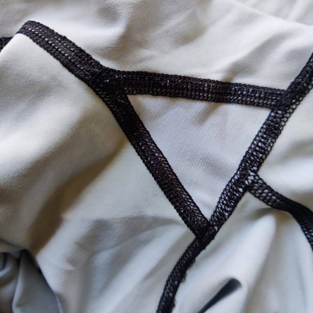Lululemon workout Set - Picture 11 of 11